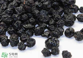 蓝莓干的功效和作用,蓝莓干的功效和作用及食用方法 蓝莓干的功效和作用,蓝莓干的功效和作用及食用方法
