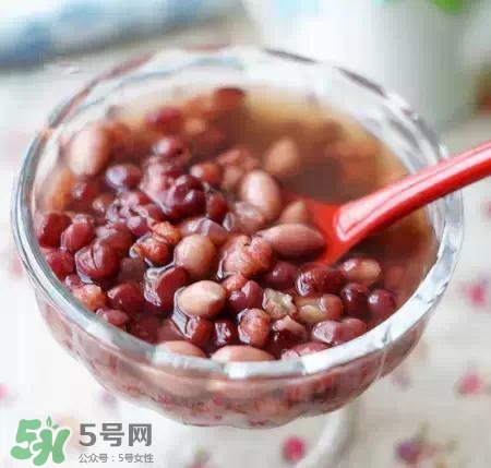 红豆薏米粥功效和作用禁忌,红豆薏米粥的功效和作用