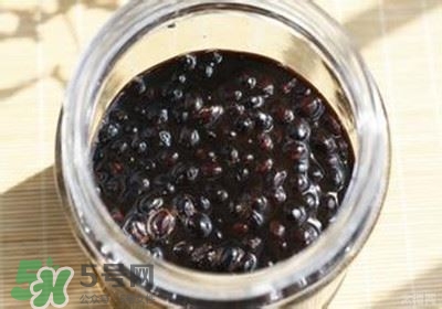 醋泡黑豆的功效和作用及食用方法,醋泡黑豆的功效和作用禁忌