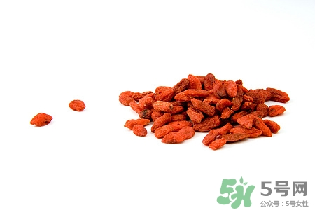 上午喝绿茶下午喝枸杞可以吗,枸杞茶上午喝还是下午喝 上午喝绿茶下午喝枸杞可以吗,枸杞茶上午喝还是下午喝