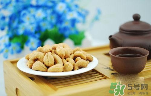 腰果生吃好还是熟吃好的功效和作用,腰果吃生的好还是熟的好