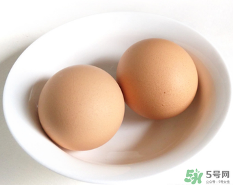 煮鸡蛋的技巧,煮鸡蛋技巧 刚刚好