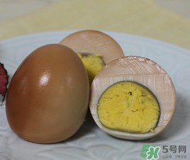 剥了壳的熟鸡蛋可以用微波炉加热吗,怎样用微波炉蒸鸡蛋羹 剥了壳的熟鸡蛋可以用微波炉加热吗,怎样用微波炉蒸鸡蛋羹