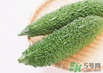 凉拌苦瓜怎么做好吃又不苦,凉拌苦瓜苦吗