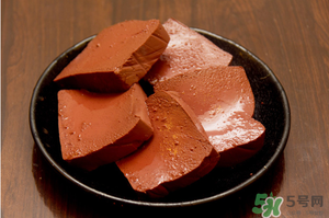 羊血和猪血的功效和作用,猪血和羊血功效一样吗 羊血和猪血的功效和作用,猪血和羊血功效一样吗