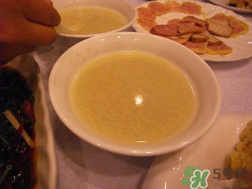 小孩吃小黄米有什么好处,宝宝吃黄小米的功效和作用