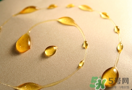 蜂蜜水的正确喝法,蜂蜜水怎么喝最合适