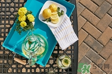 蜂蜜柠檬水发苦能喝吗,柠檬水发苦能喝吗