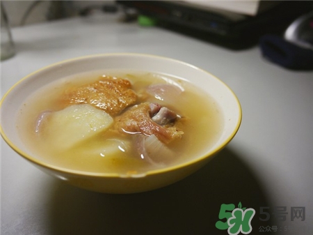 电饭煲炖汤好不好,炖汤用电炖锅和电饭煲哪个好用