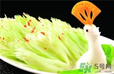 西芹能和什么搭配一起吃,西芹不能和什么一起吃