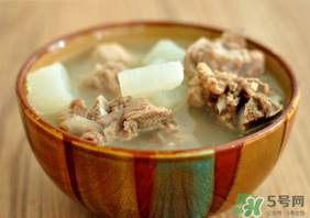 排骨汤怎么炖汤才白,排骨汤怎么熬成乳白色的