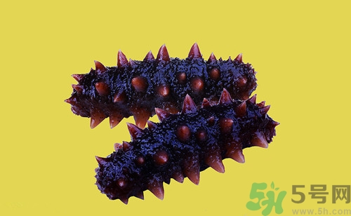 食物过敏有什么症状表现,对某些食物过敏怎么解决 食物过敏有什么症状表现,对某些食物过敏怎么解决