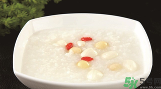 新鲜百合怎么煮粥好吃,新鲜百合怎么煮粥不苦
