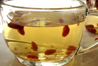 桂花和枸杞可以一起泡茶吗,桂花跟枸杞可以一起泡茶吗