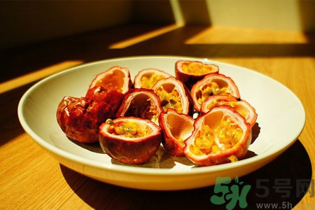 百香果每次吃几个最好,百香果太好吃了一次最多吃几个?