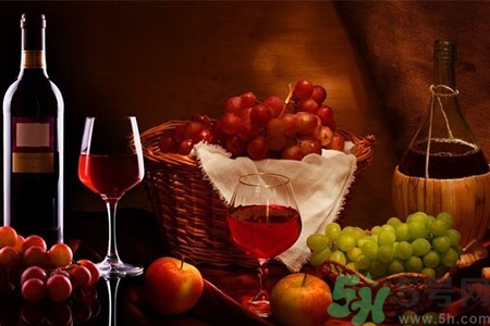 葡萄酒过期了喝了会怎么样,葡萄酒过期能喝吗