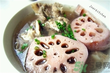 如何炖藕汤不变黑,莲藕汤变黑是什么原因