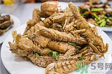 被皮皮虾扎手怎么处理,手被皮皮虾扎伤怎么办