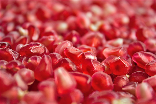 吃石榴籽有什么好处和坏处,吃石榴籽有什么好处?