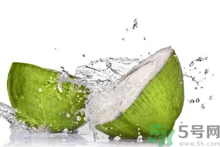 椰子水的营养价值及功效,椰子汁的营养价值及功效