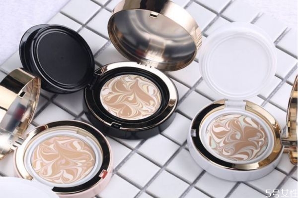 修容粉好用还是修容膏好用,修容粉和修容膏的区别 修容粉好用还是修容膏好用,修容粉和修容膏的区别