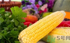 玉米发红能不能吃,玉米中间有点红能吃吗