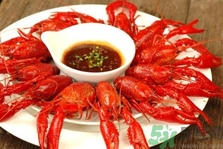 活龙虾怎么保存过夜要不要放水,活龙虾怎么保存过夜 要吹风