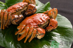 为什么柿子和螃蟹一起吃会中毒,柿子和螃蟹一起吃会中毒吗 为什么柿子和螃蟹一起吃会中毒,柿子和螃蟹一起吃会中毒吗