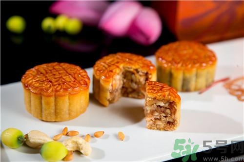 五仁月饼怎么保存,五仁月饼怎么保存最好?可以放冰箱吗?