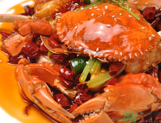 怎样吃螃蟹的正确方法,螃蟹吃什么东西?