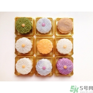 有颜色的冰皮月饼怎么做,冰皮月饼制作方法 有颜色的冰皮月饼怎么做,冰皮月饼制作方法