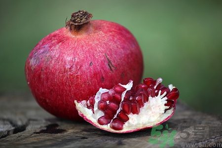 吃石榴对身体有哪些好处,吃石榴有什么好处 吃石榴对身体有哪些好处,吃石榴有什么好处