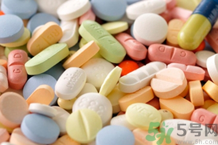 钙片怎么吃直接嚼还是用水,钙片怎么吃效果最好 钙片怎么吃直接嚼还是用水,钙片怎么吃效果最好