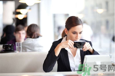 月子期间能不能喝咖啡,月经来好后一星期后有出来咖啡的