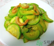 西葫芦的热量是多少大卡,西葫芦的热量高吗 西葫芦的热量是多少大卡,西葫芦的热量高吗