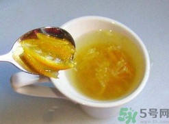 柚子皮泡水喝的功效和作用,柚子皮泡水喝的功效和作用 柚子皮泡水喝的功效和作用,柚子皮泡水喝的功效和作用