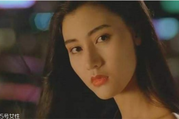 复古色口红是什么颜色,复古红是什么颜色