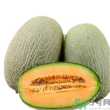 哈密瓜放冰箱变苦了,哈密瓜放久了有点苦能吃吗 哈密瓜放冰箱变苦了,哈密瓜放久了有点苦能吃吗