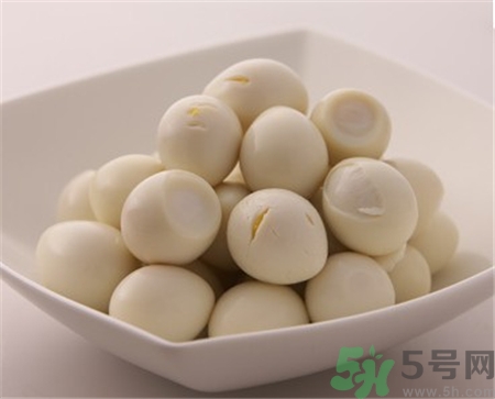 吃鹌鹑蛋的好处和坏处,鹌鹑皮蛋和鹌鹑蛋有什么区别