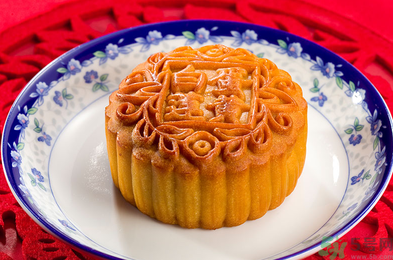 长痘痘可以吃月饼吗,长水痘了可以吃月饼吗