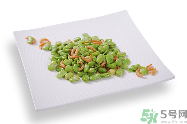 蚕豆的热量是多少大卡,一颗蚕豆的热量是多少