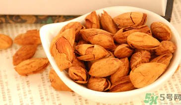 吃巴旦木的好处和坏处,吃巴旦木对身体有什么好处