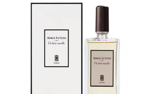 今年最流行的美甲款式,今年最新款美甲款式