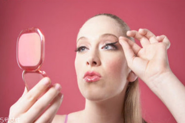 名创优品的指甲油怎么样,名创优品涉事指甲油是哪款