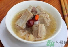 排骨汤放红枣的功效,排骨和红枣炖汤的功效 排骨汤放红枣的功效,排骨和红枣炖汤的功效