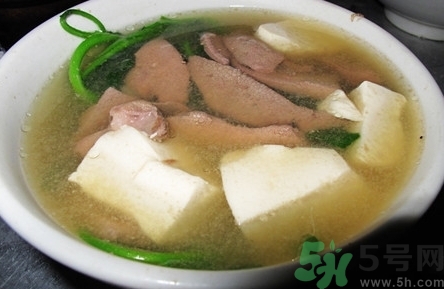 猪肝豆腐汤的做法,猪肝豆腐汤的做法窍门