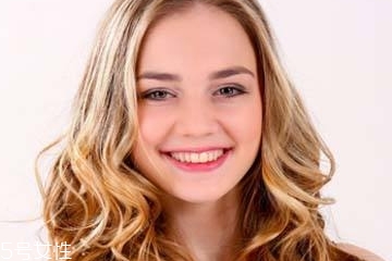 名创优品的指甲油怎么样,名创优品粉红豹香水好闻吗 名创优品的指甲油怎么样,名创优品粉红豹香水好闻吗