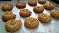 玫瑰花饺子怎么做的,玫瑰花饺子怎么做简单的那种