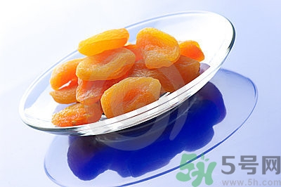 杏的营养价值及功效和作用,干货小白杏的营养价值 杏的营养价值及功效和作用,干货小白杏的营养价值