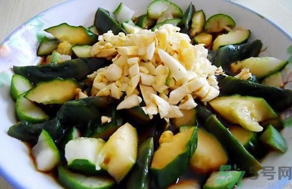 黄瓜拌皮蛋的家常做法,黄瓜拌皮蛋怎么拌好吃 黄瓜拌皮蛋的家常做法,黄瓜拌皮蛋怎么拌好吃